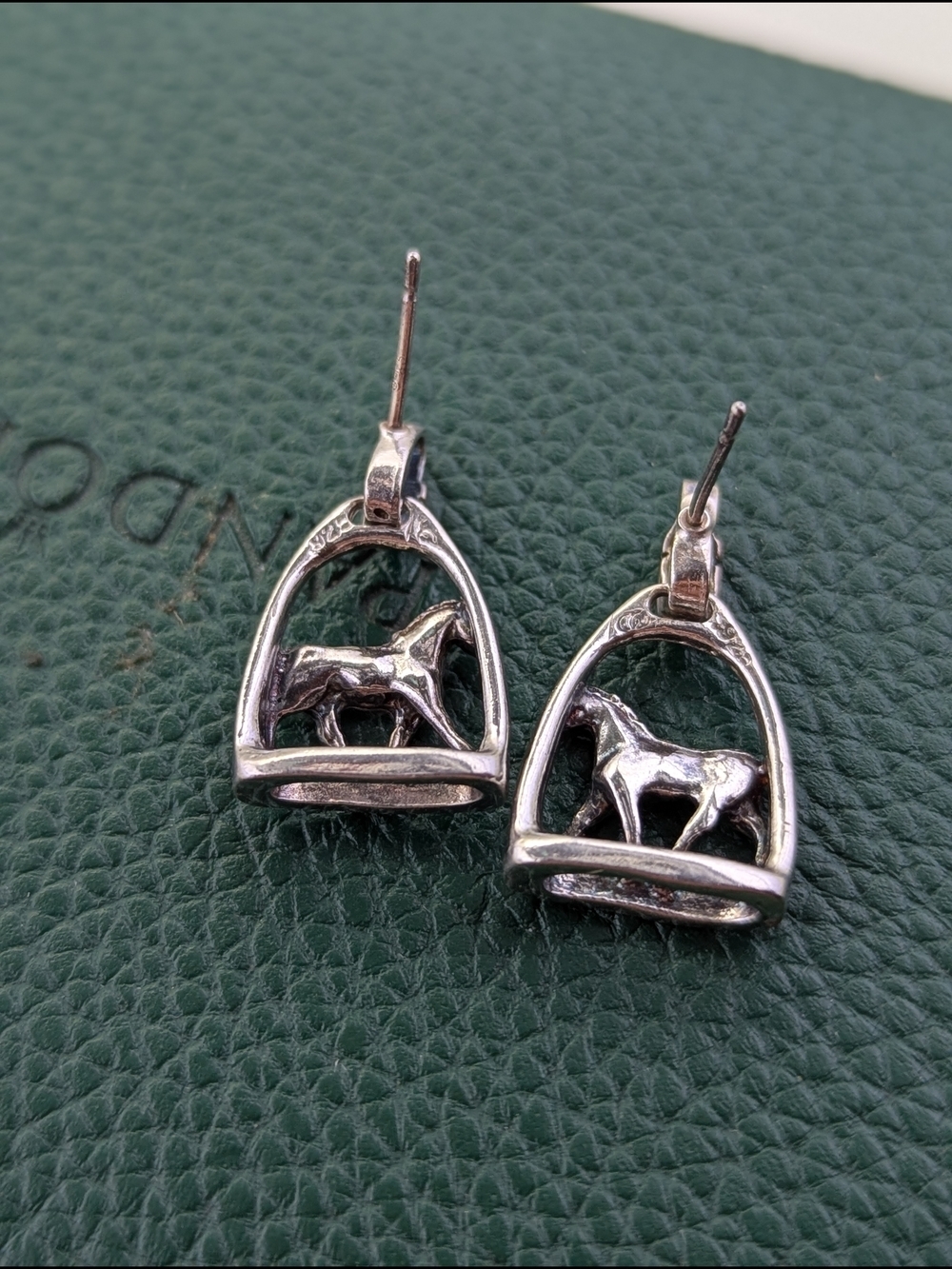✨ Equestrian Stirrup & Horse Drop Earrings ✨ - Picture 4 of 7
